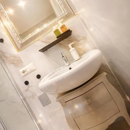 公寓 Madame Sofia Exclusive Collection Spanish Steps - Apartment-suites