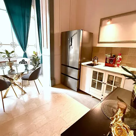 Madame Sofia Exclusive Collection Spanish Steps - Apartment-suites