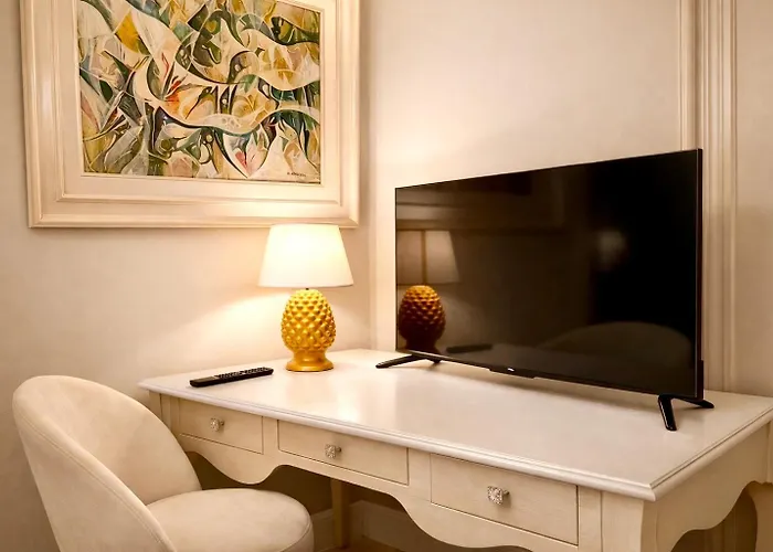 Madame Sofia Exclusive Collection Spanish Steps - Apartment-suites