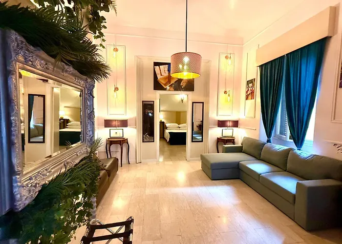 Madame Sofia Exclusive Collection Spanish Steps - Apartment-suites