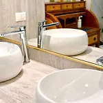 Daire Madame Sofia Exclusive Collection Spanish Steps - Apartment-suites *